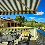 Apartman In Olive Garden