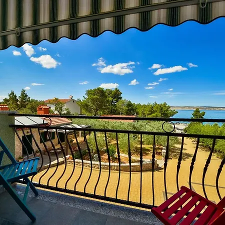 In Olive Garden * Starigrad Paklenica