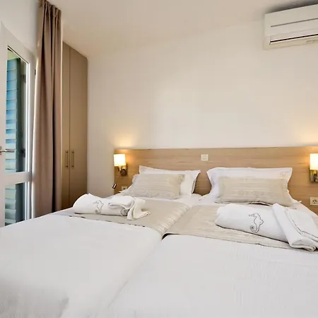 In Olive Garden Apartment